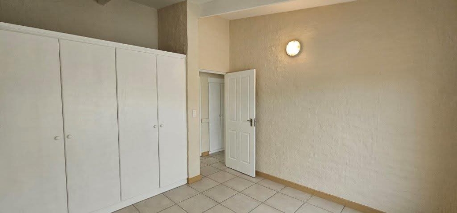 To Let 3 Bedroom Property for Rent in Island View Western Cape